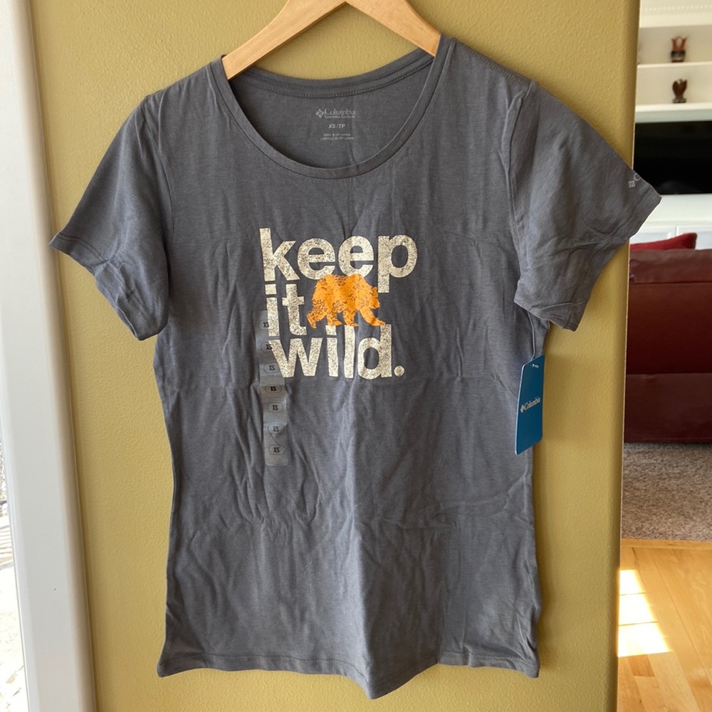 💋2/$30 NWT COLUMBIA women’s t-shirt